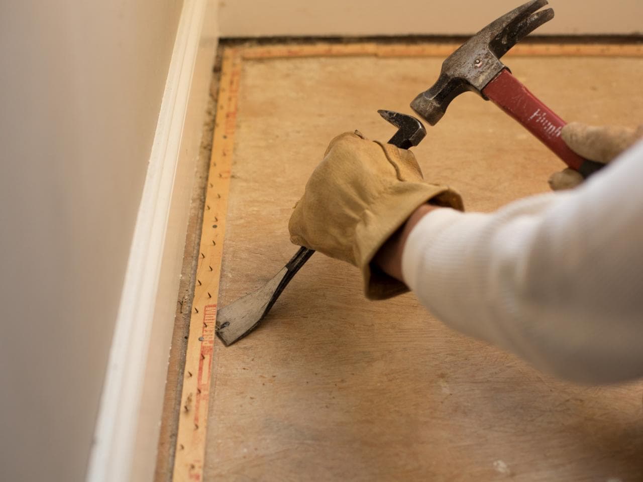 Tips On How To Remove Your Carpet - San Diego Pro Hadyman Services